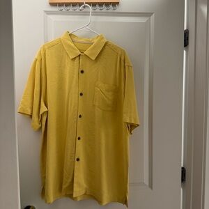 Tommy Bahama 100% Silk Short Sleeve Button Up Shirt Size LG Yellow Palm Print